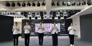 诵读《青春》华章，赓续红色血脉