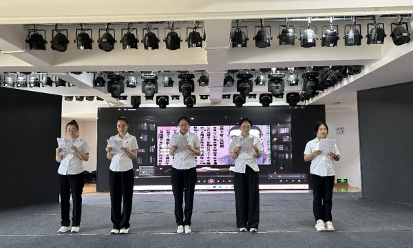 诵读《青春》华章，赓续红色血脉